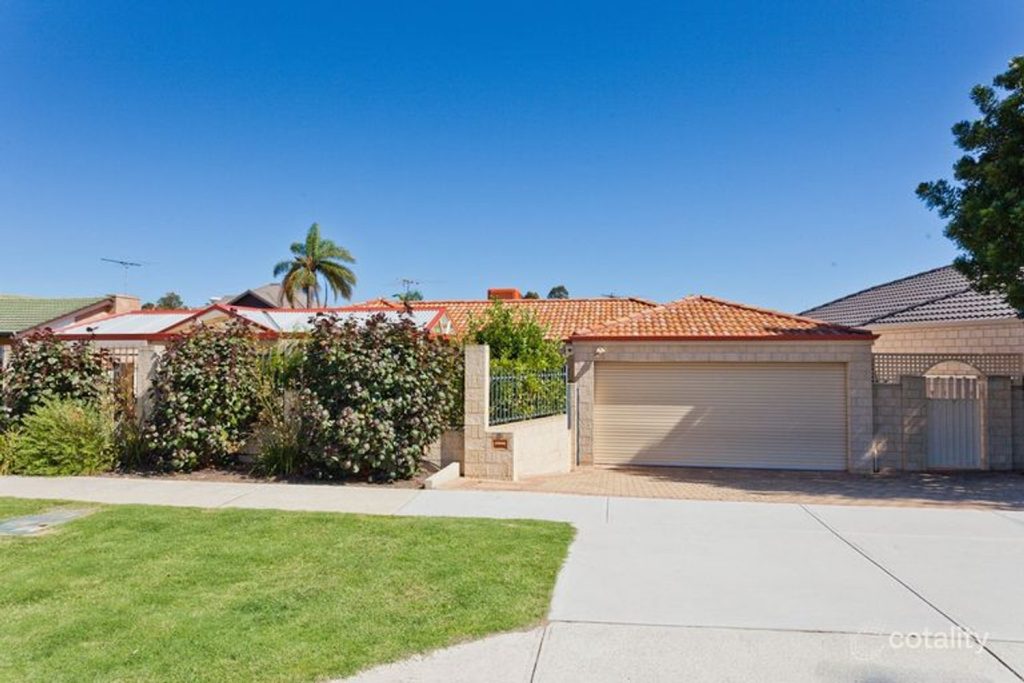 5 Phillips Grove, Innaloo, WA 6018