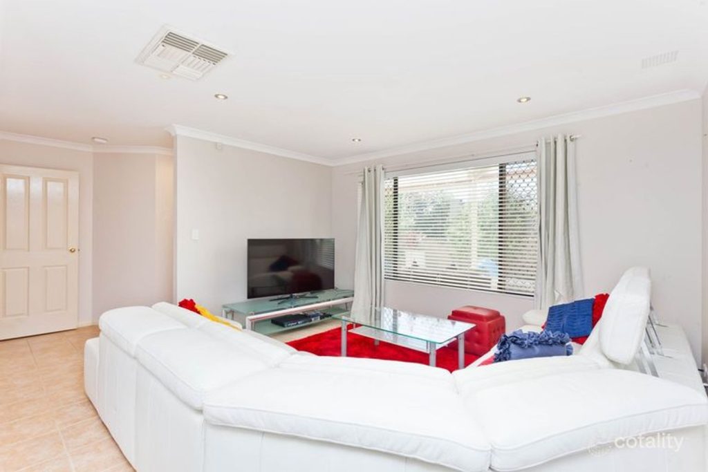 5 Phillips Grove, Innaloo, WA 6018
